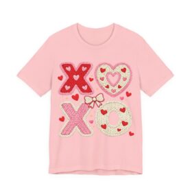 Faux crochet XOXO Valentine Tee